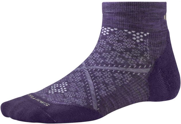 2016_12_dec_gift_guide_pg26_smartwool_purple