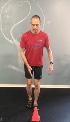 Single Leg Squat Cone Touch - starting position